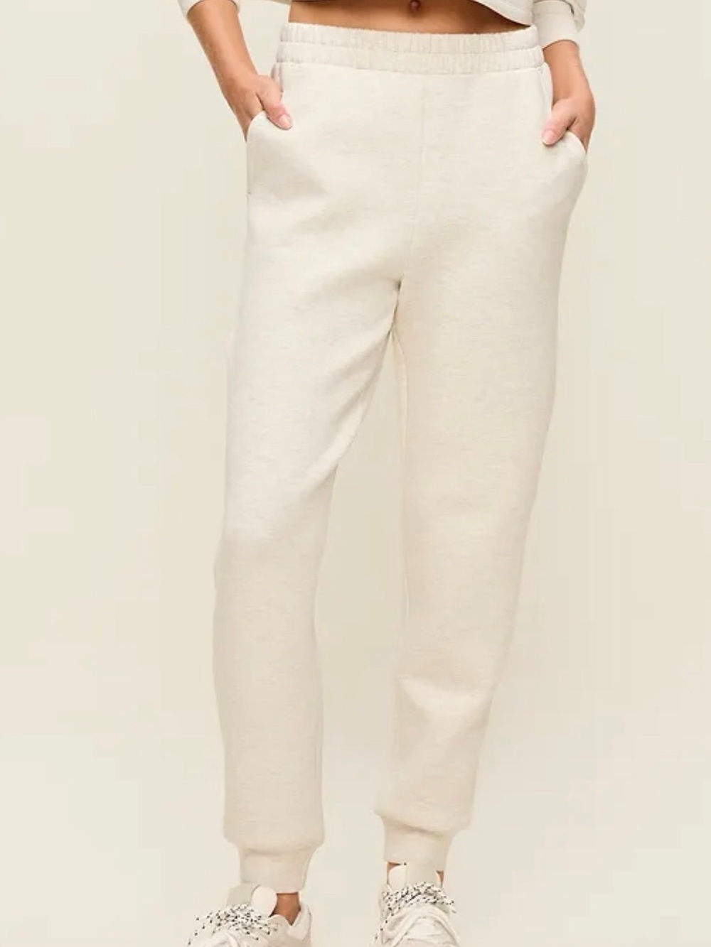 Old Navy High-Waisted Bounce Fleece Jogger Sweatpants Cream White Oatmeal Medium